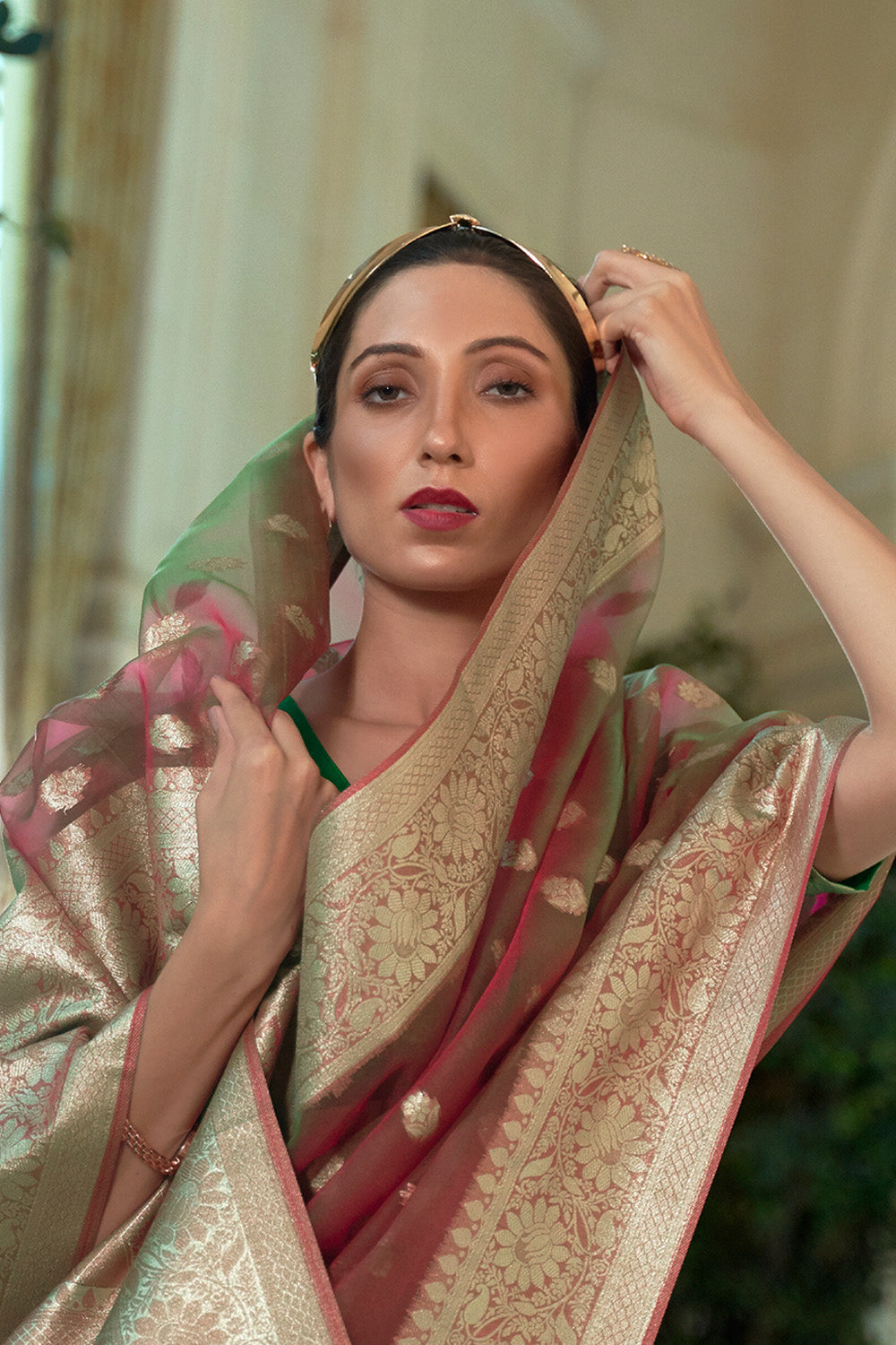 blush red organza silk saree 4