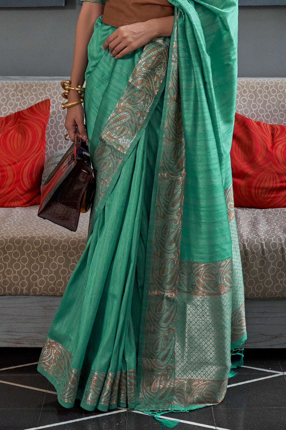 pine green silk saree 2 4