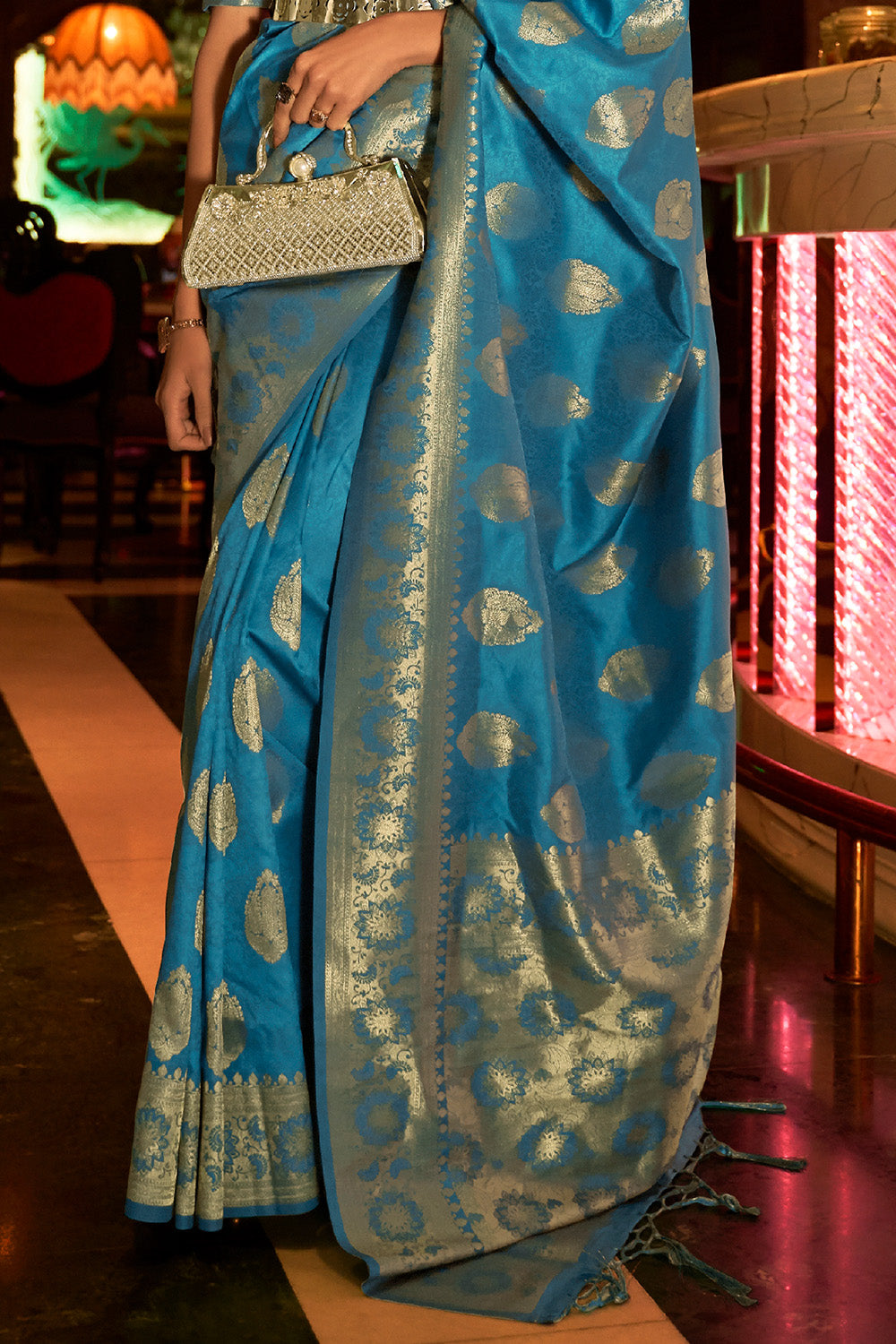 ocean blue kanjivaram saree 3 4