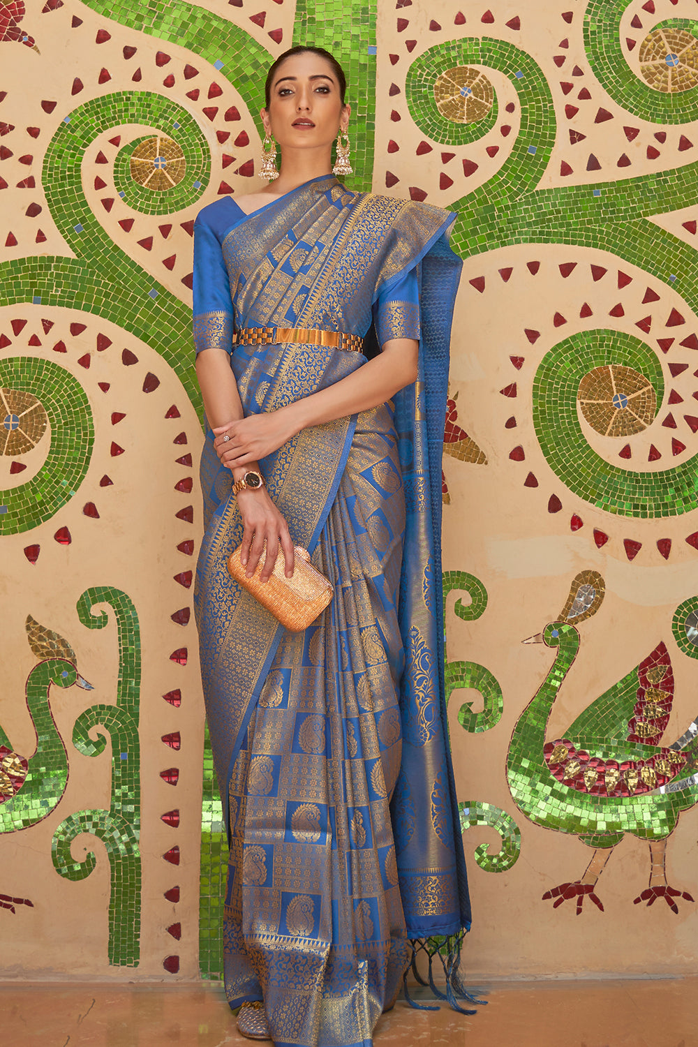 royal blue kanjivaram saree 4