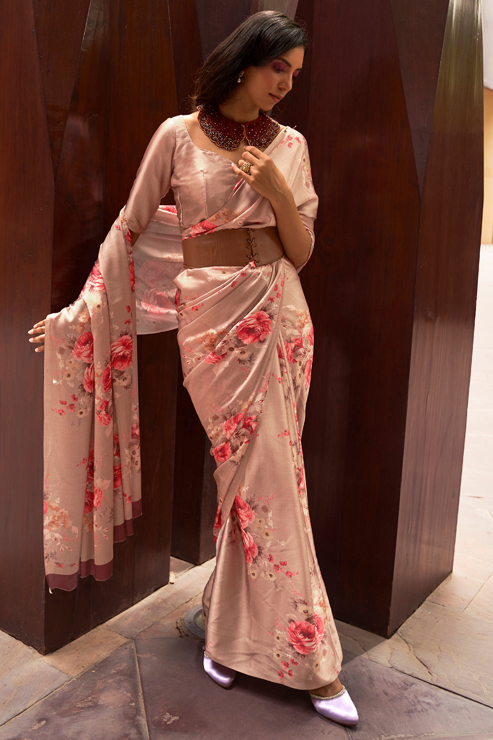 spanish pink digital printed saree 4