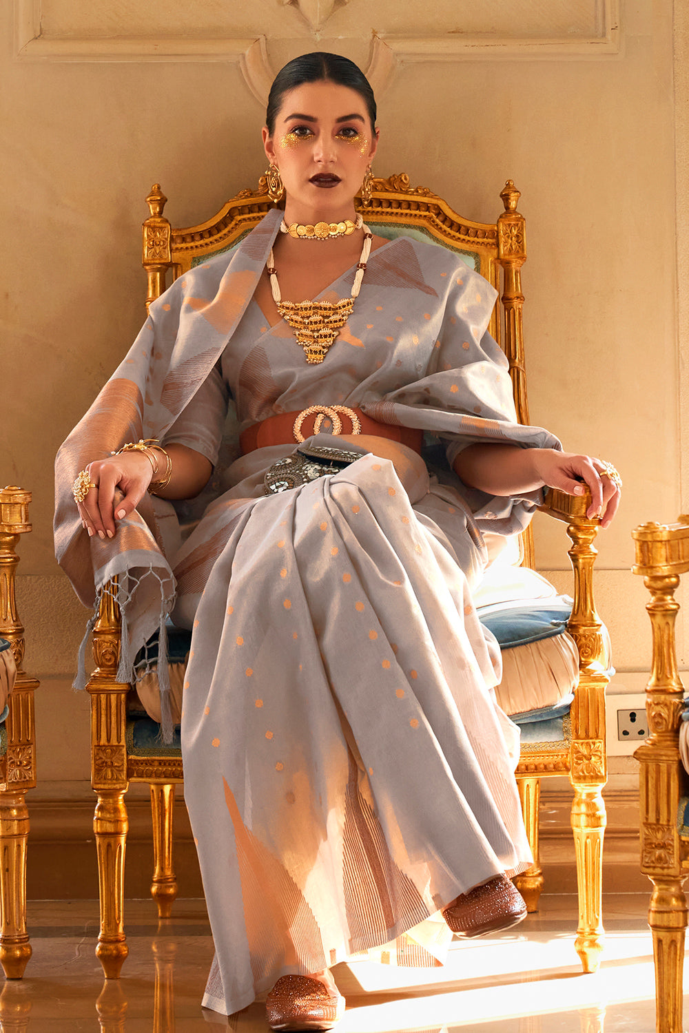 cloudy grey silk saree 4